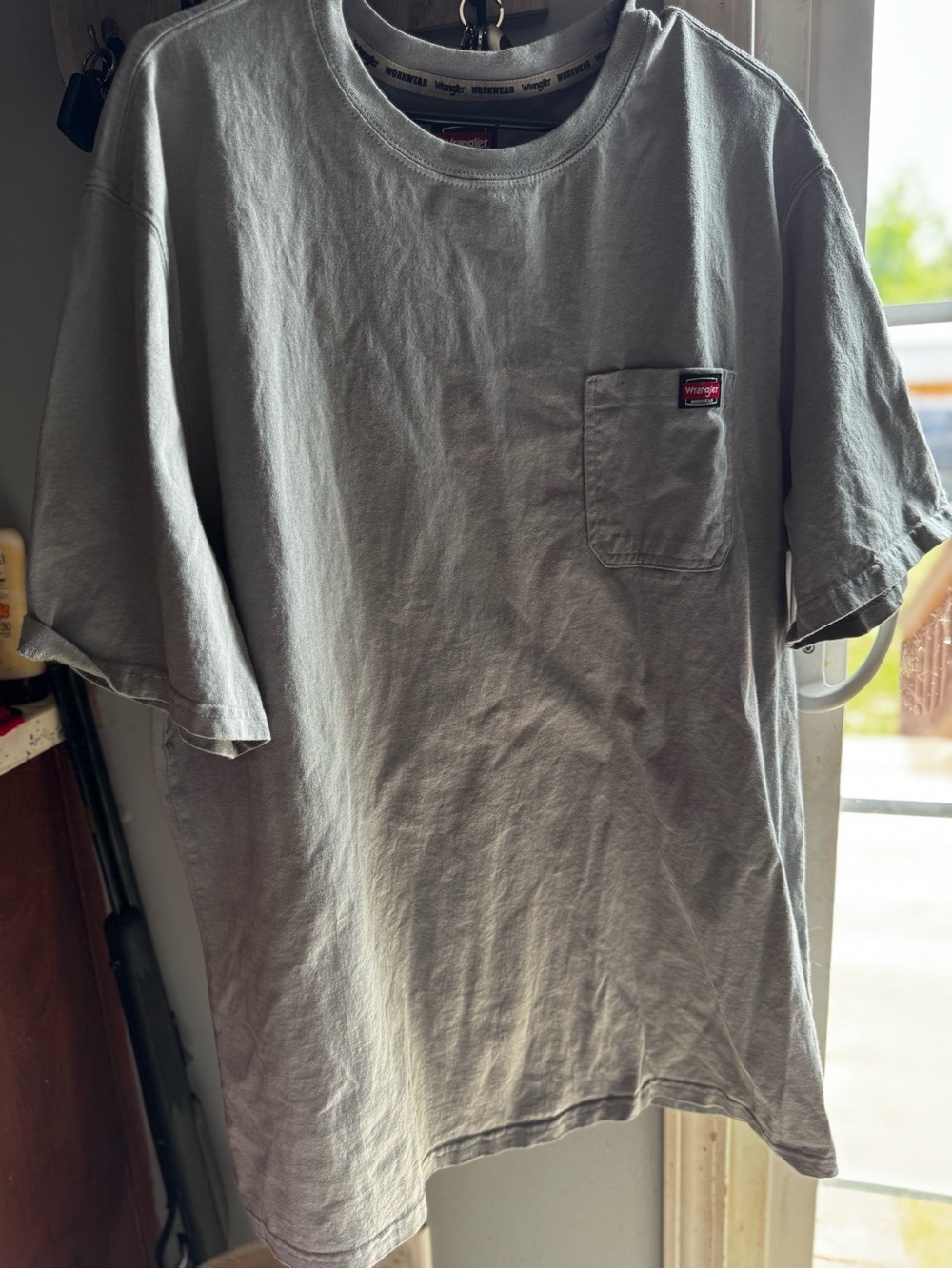 Wrangler Short-Sleeve Pocket Tee in Light Gray